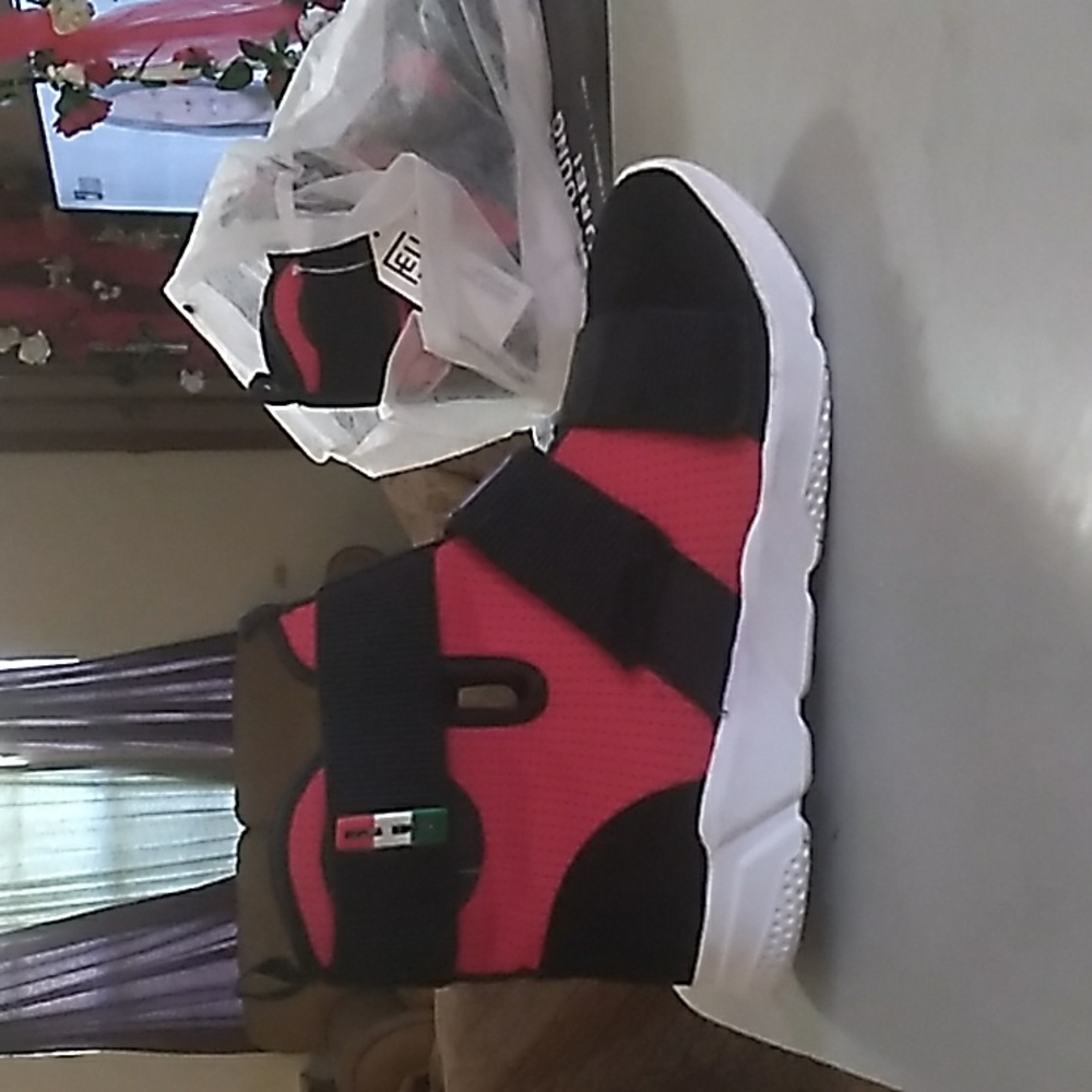 Forever young shoes